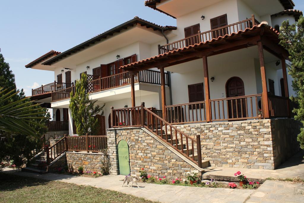 Villa Nikiti Exteriér fotografie